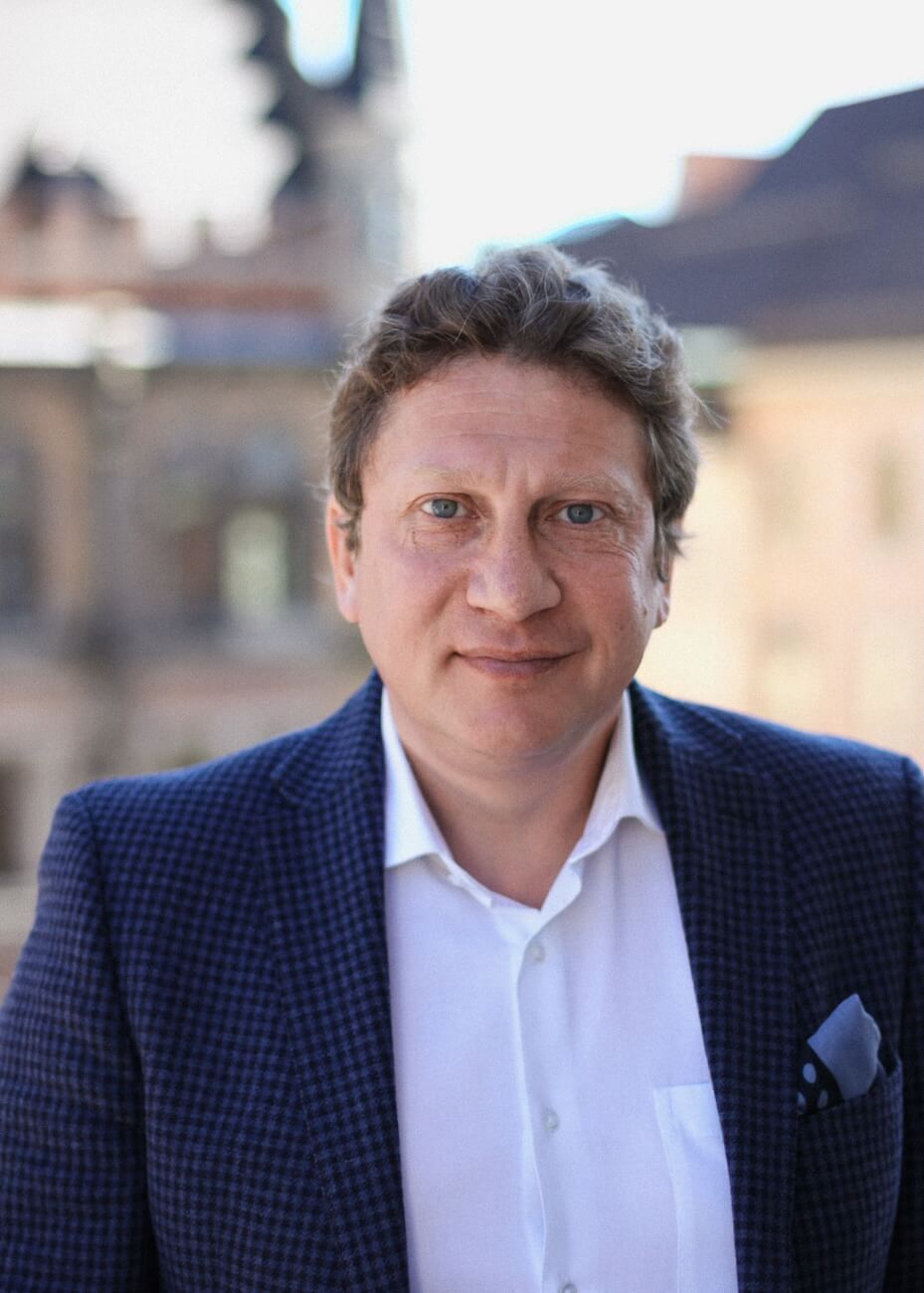 RA Mark Mandelbaum